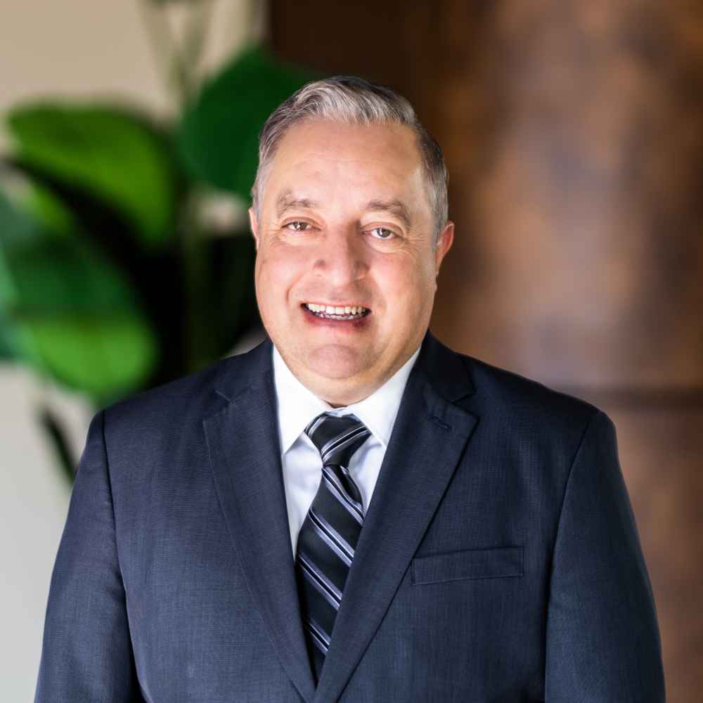 Dr. Hernan Castano